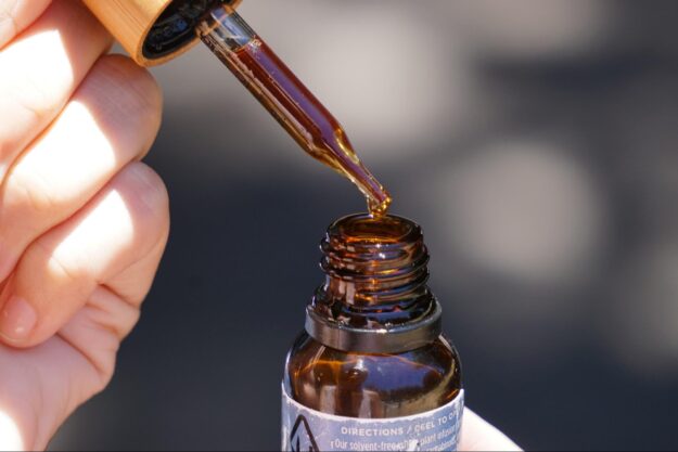 how to make, use and dose cannabis tinctures